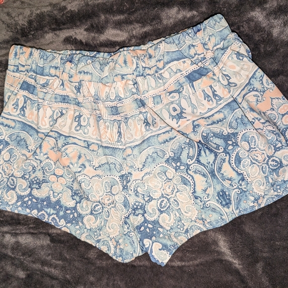 Roxy Shorts - Picture 2 of 2